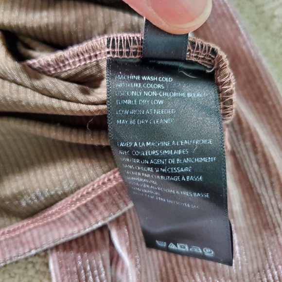 Urban Outfitters Cropped Top - Picture 4 of 5